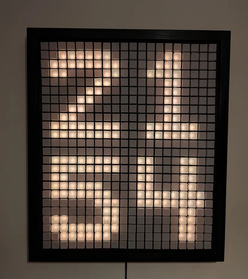 A Classroom Clock that cannot be missed